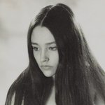 내가 <b>윗입술</b>이 하트모양인데(도와줭
