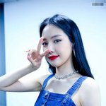 늘 기분 좋은 향기가 날 듯한 <b>여</b><b>돌</b>