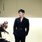 <b>셔누</b> ㅈㄴ젠틀한 잘생긴아저씨 같음