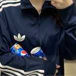 얘들아 이 아디다스 <b>저지</b> 괜찮지?