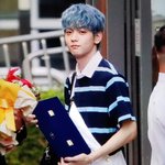 방탄 상 <b>수빈이</b>가 들고가네
