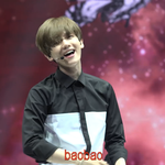 [모두드루와] 백현 <b>나비소녀</b> 직캠 아시는 분