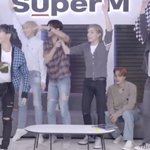 [모두드루와] 슈퍼<b>엠</b> 브이<b>앱</b>보는데 손버릇 왜저럼