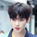 [드루와] 편의점 갔는데 알<b>바생</b>이 딱 이렇게 생겼으면