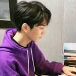 [펜타곤] 어려운질문<b>하나</b>할께