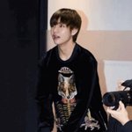 [모두드루와] <b>뷔</b> <b>팬</b>이 사준 옷