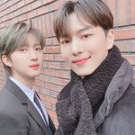 [펜타곤] 얘들아 .. 나 <b>후</b>이랑 <b>결혼</b> 하고 싶어...