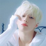 이상적인 어린왕자 <b>재질</b>의 남돌