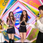 로제랑 손나은 허리 사이즈 비슷함