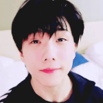 이때영상 잘들어보면 <b>런쥔</b>이샤워하면서