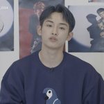 [모두드루와] 어깨때문에 상의 XL입는 아이돌