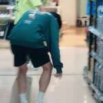 25살에 부모님 <b>심부름</b>으로 장보러 갔다가