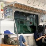 [19] 지하철에 <b>홍준표</b> 떳대