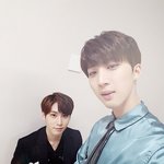 [펜타곤] 후이 셀카 많이 늘긴했다