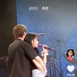 아이유 콘서트 무대에 올라가게된 <b>유애</b>나.jpg