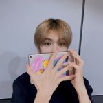 [NCT] <b>지성</b>이 손 새삼 크구나..