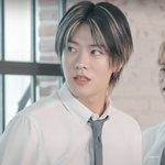 [NCT] 유타 펜 <b>겁나</b> 잘 돌렼ㅋㅋㅋㅋ