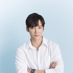 인간 아닌 <b>역할</b>을 자주 맡는 것 같은 배우
