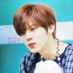 [이것좀봐줘] 근데 김우석 이거 좀 웃기지 않아?