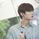 갑자기 <b>유선</b>이어폰이 더