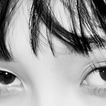 조이 <b>눈</b> <b>이</b> 캐릭터 닮은 듯