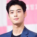 얼굴로는 절대 못까는 아이돌