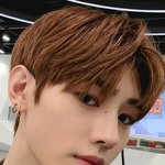 [댓글부탁해] 아이<b>랜드</b>에 얘 누구야 ??