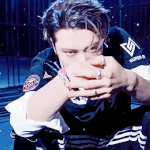 텐 이영흠 치타폰.. 얼굴 무엇 <b>미치</b>닌ㄴ