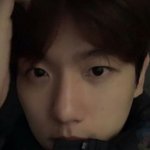 <b>뜬금</b> 미안한데 여기 백현팬 있어???