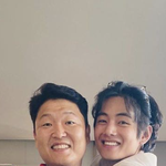 뷔 싸이 귀엽다 둘이 친해보<b>얌</b>