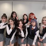 러블리즈 지수 다래끼 난거 봐