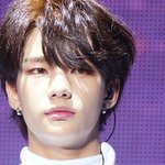 [모두드루와] 스키즈 현진 혼자 침대에서 훌쩍 거린다고..