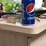 __ <b>책상</b> 치울까말까