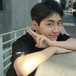 아 대박 이진혁 머리 자른거 봤냐????