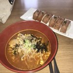 솔직히 나보다 <b>틈새</b>라면 외길인생 있냐