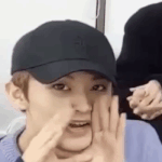 [NCT] 이마크 10초동안 뜻모를 <b>손동작</b>하는거 볼즈니