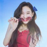 나연<b>vs</b>조이 누가 더 이쁜거 같음?