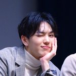 [펜타곤] 유니 한명 늘엇넹