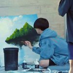정국 그림 자세히 보다 구름쪽에 노란<b>부분</b> 이거 햇빛이지??