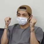 김태형 이<b>포즈</b> 왜나온거