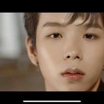 [NCT] 별로 안 튀지 <b>않아</b>?