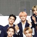 [NCT] <b>루카스</b> 마크 손잡고있네 우 왁 엑 읙 악