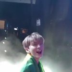 나만 <b>에어</b>팟 안쓰고 그냥 이어폰써...?
