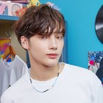 <b>휴닝</b>카이 이번컨셉 착붙이다 진짜