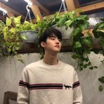 펜타곤 얘 남친짤 잘 찍음