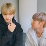 [NCT즌] <b>연하남친</b>이 볼뽀뽀해달라고 하자 귀엽다는 듯 웃는
