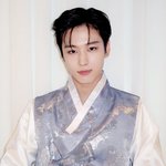 덥 <b>한복</b> 왜입은거임