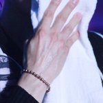 본진 중에 손 <b>핏줄</b> 뽝 있는 애들 없냐
