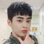 시우민 이 사진 모든 버전 다 <b>저장</b>한듯
