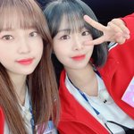 와 김채원 <b>흑발단발</b> 개잘어울려